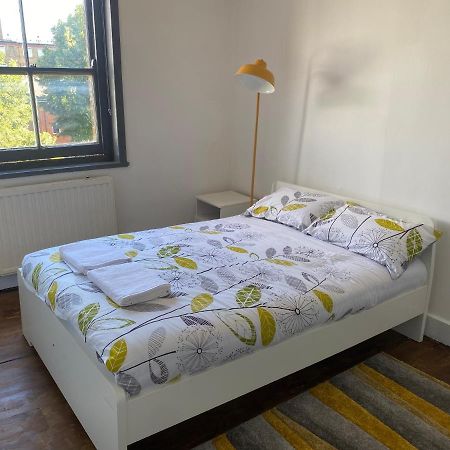Double Room London Exteriör bild